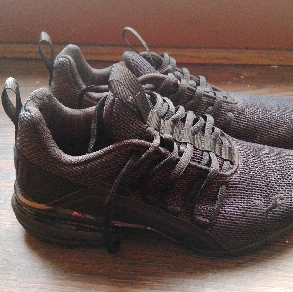 Children's size 4.5 Pumas